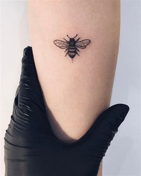 #inspiração | Tattoos, Insect tattoo, Bee tattoo