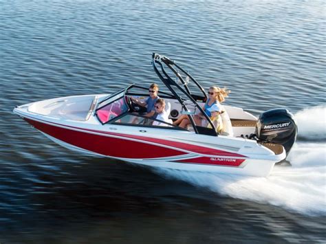 Bowrider Boat Buying Guide