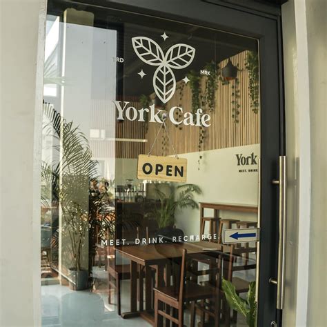 Unwind and enjoy fusion flavours at York Cafe - MYANMORE