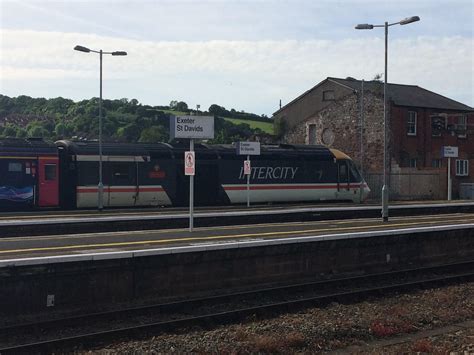 BR Class 43 HST in original Intercity livery spotted at Exeter St Davids Station (UK) : r/trains