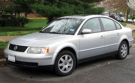 File:1998-2001 Volkswagen Passat sedan -- 03-21-2012.JPG