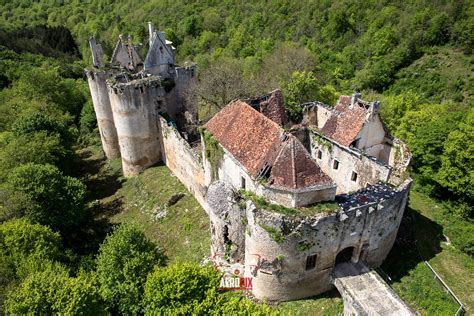 Château de Rochefort - Asnière en Montagne 21 | Castle, Medieval, Barcelona cathedral