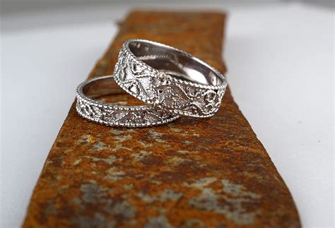 14k White Gold Vintage Filigree Wedding Band