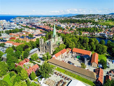 The Complete Guide to Trondheim's Nidaros Cathedral