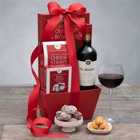 The 15 Best Wine Gift Baskets of 2022