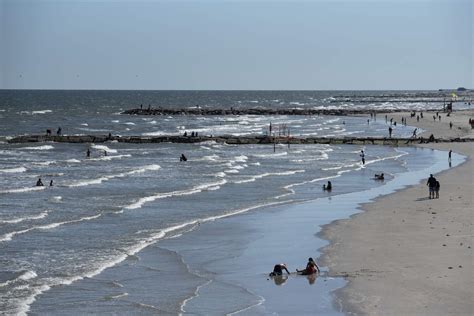 Ask 2: What are the current rules for Galveston beaches?