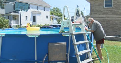 Stevens Point man opens pool to locals during record heat | News | waow.com