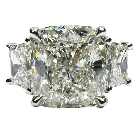 5.12 Carat Cushion Cut Diamond and Platinum Ring For Sale at 1stdibs