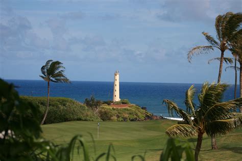 The Nawiliwili Lighthouse in Kauai | Favorite places, Places, Lighthouse