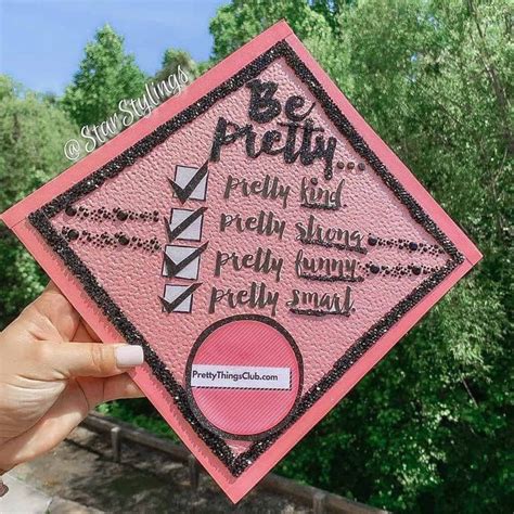 44 Best Graduation Cap Ideas We’re Obsessing Over - By Sophia Lee ...