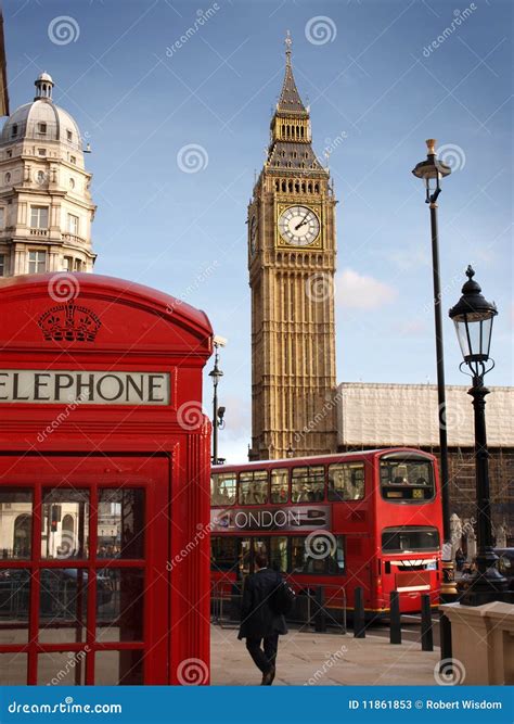 London Scene editorial stock photo. Image of london, tourist - 11861853