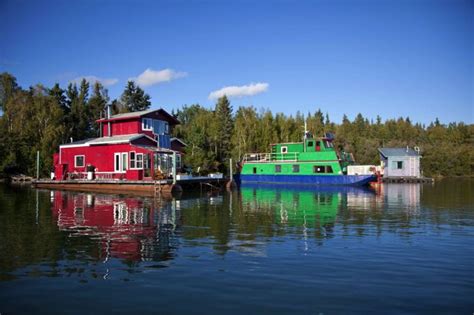 PHOTOS: A fun-filled walk around Yellowknife’s Old Town – Vacay.ca