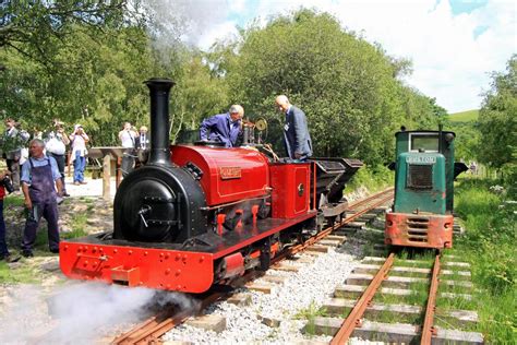 DRIVE VICTORIAN NARROW GAUGE STEAM LOCOMOTIVE DURING THE SATURDAY ...