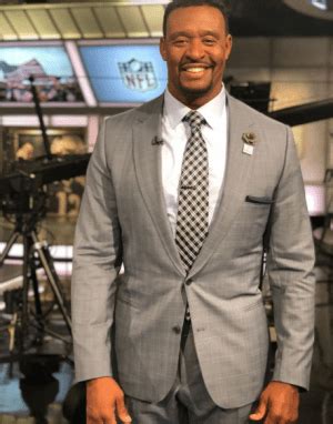 Willie McGinest Bio [2024 Update]: NFL & Net Worth - Players Bio