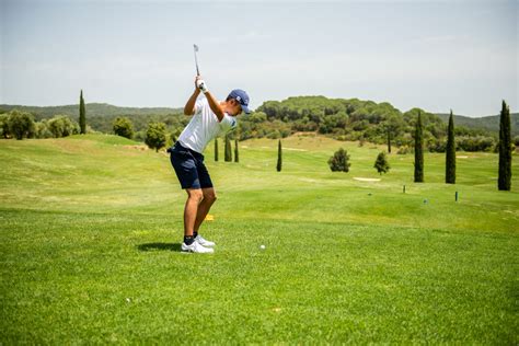 How to Choose the Best Golf Package Vacation?