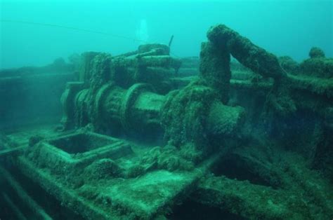 5 Astonishing Sunken Ships From Around The World