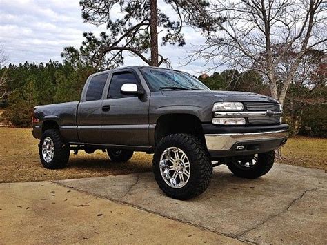 Pin by Kevin Suazo on Trucks | Lifted chevy trucks, Chevy trucks, Chevy ...