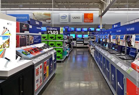 East Niagara Post: Man walks out of Walmart with TV, computers