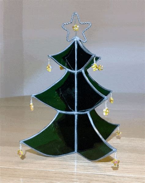 Stained Glass Christmas Tree Pattern - Decorate Your Christmas Table