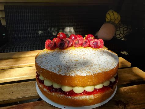 Mary berry's Victoria sponge cake : r/Baking