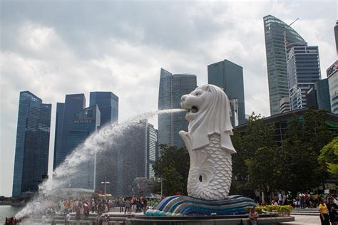 Myths and Facts about Singapore’s Merlion Statue |The Beat