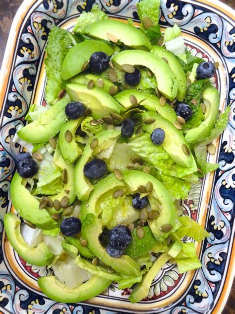 Scrumpdillyicious: Avocado, Blueberry & Pumpkin Seed Salad