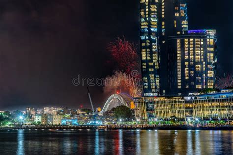 Sydney Harbour Bridge New Years Eve Fireworks 2023, Colourful NYE Fire ...