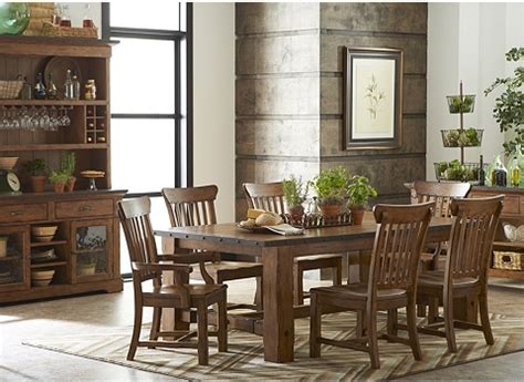 Hanover Dining Table | Havertys