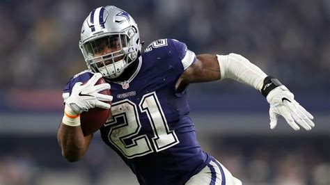 Ezekiel Elliott Won’t Report to Cowboys Without New Contract