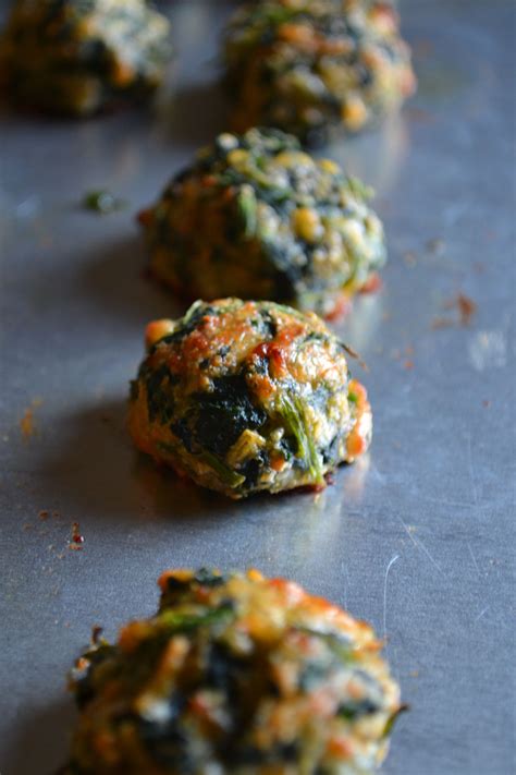 Spinach Cheese Balls | Healthy holiday appetizers, Spinach and cheese ...