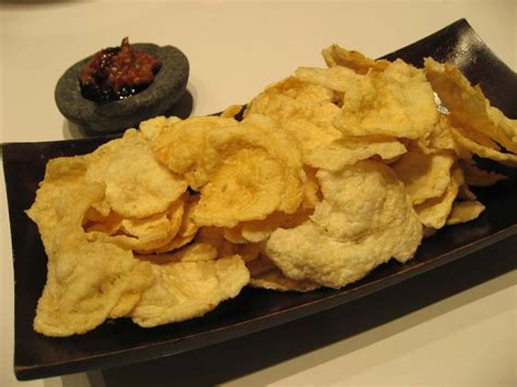 Emping Melinjo Goreng. Indonesian Fried Paddy Oats Crackers | Delicacy food, Food, Culinary