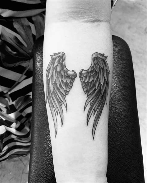 91 Epic Angel Wings Tattoo Ideas