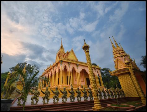 Frankie Foto » Day 9 Vietnam – Cambodian Temples.