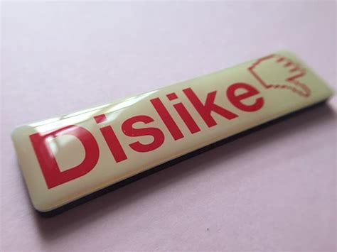Dislike Button Social Media | Please credit by linking to ma… | Flickr