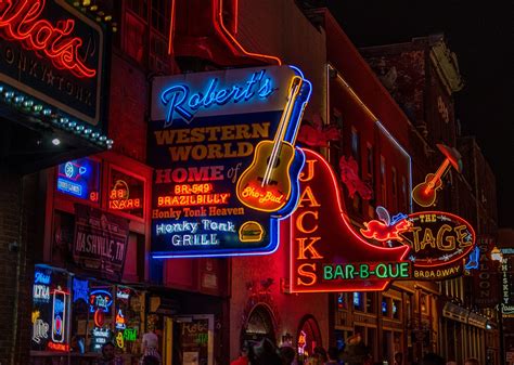 Nashville, Tennessee is a Hotbed for Live Music - Traveler Master