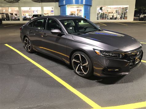 Joined the Honda family (again) today! 2019 Accord Sport 2.0T with a Manual Transmission : Honda