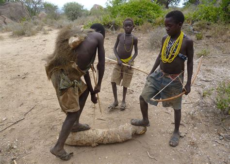 Walk with the hunter-gatherer Hadzabe Tribe | Audley Travel