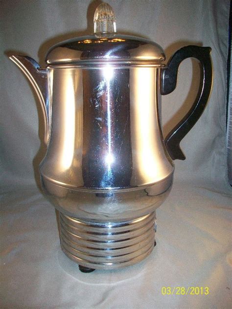 Farberware 12 Cup Electric coffee pot percolator Vintage.