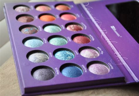 :: Christa Cox ::: BH Cosmetics Galaxy Chic Palette Review! {Swatches & Discounts!}