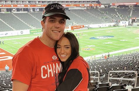 Wife Of Utah Quarterback Bryson Barnes Going Viral Before Kickoff - The Spun