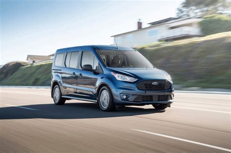 2019 Ford Transit Connect Wagon is Most Efficient Small Van at 29 MPG - The News Wheel