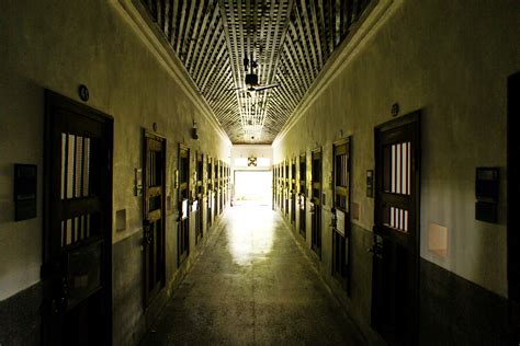 File:Old Chiayi Prison, Chih Cell Block (Taiwan).jpg - Wikimedia Commons