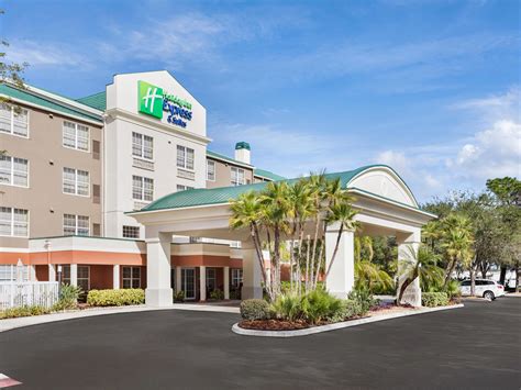 Southwest Florida Sarasota Hotel | Holiday Inn Express & Suites ...