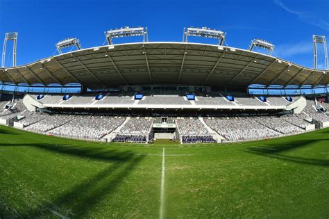 Toulouse Fc Stadium : Https Encrypted Tbn0 Gstatic Com Images Q Tbn And9gcrpinpy94darvjh4 ...