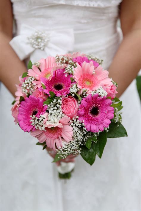 Bruidsboeket roze gerbera | Weddingbouquet pink gerbera | Gerbera ...