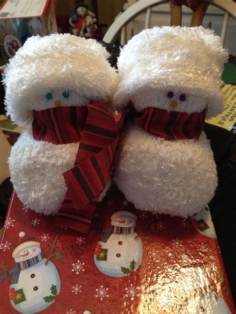 Sock snowmen | Christmas crafts snowman, Christmas crafts for gifts ...