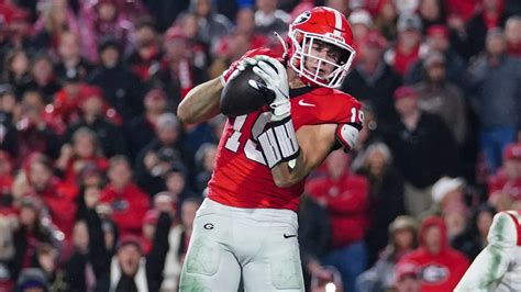 Georgia All-American TE Brock Bowers announces intention to enter 2024 ...