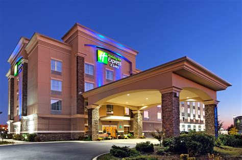 Holiday Inn Express & Suites Cookeville - 12 Photos & 14 Reviews - Hotels - 1228 Bunker Hill Rd ...