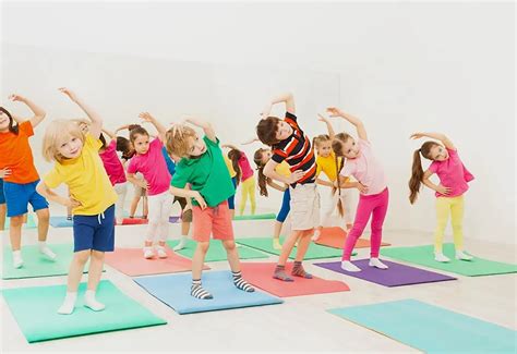 10 Warm Up Exercise, Activities & Games for Kids