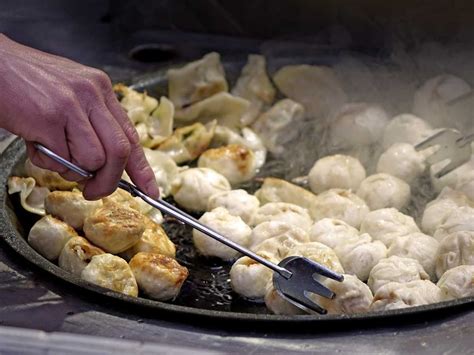 Best Momos in Delhi: 15 Best Places to Have Momos(2024 Updated List)